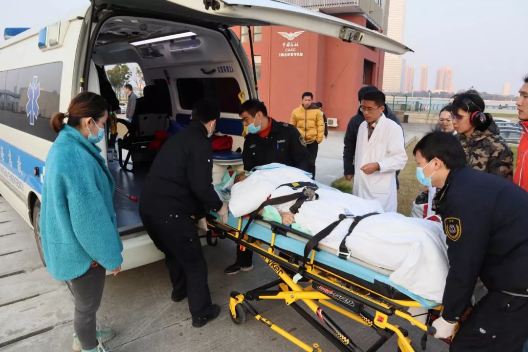 忠县机场火车站病人护送